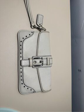 Vintage Coach SoHo Leather Wristlet Clutch with Buckle Accent- Bone color